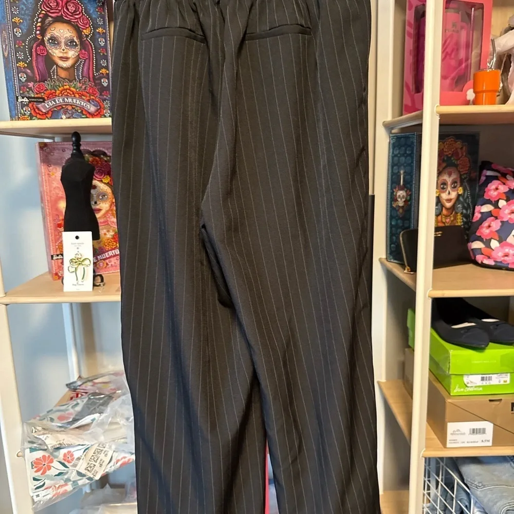Tullea Women’s Pinstripe Trouser Pants – Size Large - Picture 4 of 5
